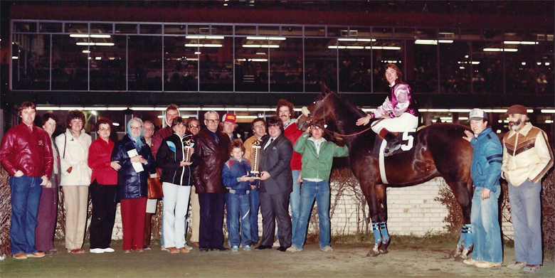 Hi Executor wins on the final day of the longest meet ever at the Downs on Nov. 2, 1981. Mike Rowland up.