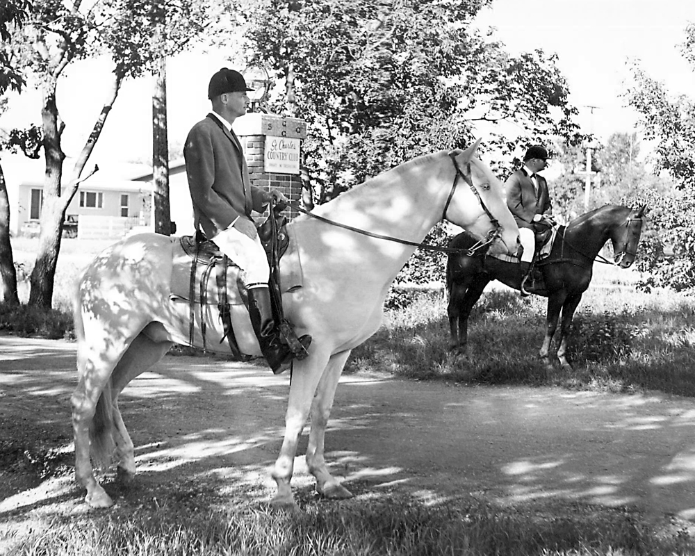 1965 Manitoba Derby. Vic Clare on Whitey and John Ragen (right) on JB, stand tall at St. Charles Golf and Country Club.